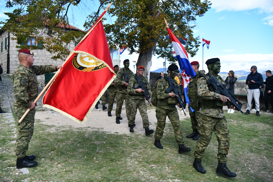 Polaznicima obuke za razvoj vođa uručene diplome: Dva dana su hodali od Udbine do Knina