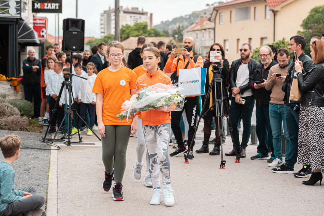 Šibenik obilježio 57. rođendan velikana svjetske košarke: 'Neki ljudi čine razliku u svijetu, njih treba slijediti!'