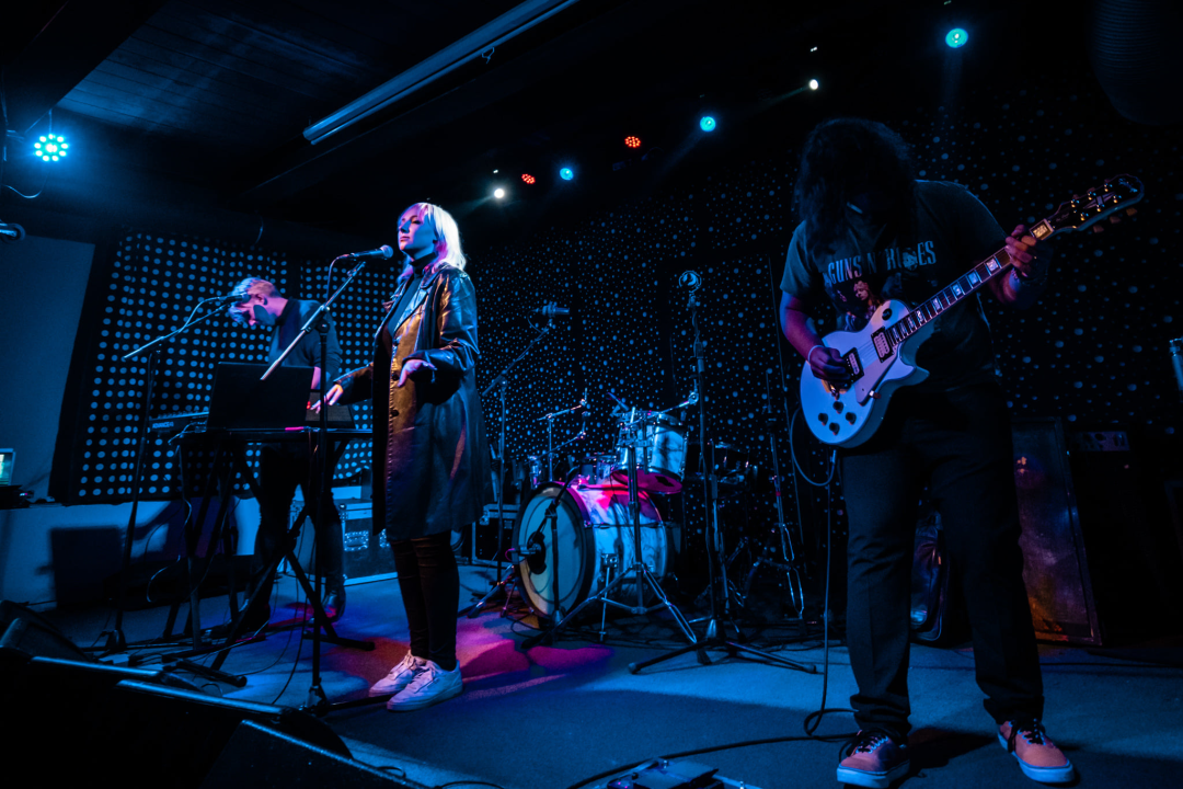 Pocket palma polusatnim nastupom počastili fanove u Azimutu