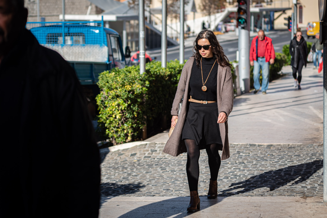 Vladarice modnog đira u šetnji gradom pokazale jesenje trendove