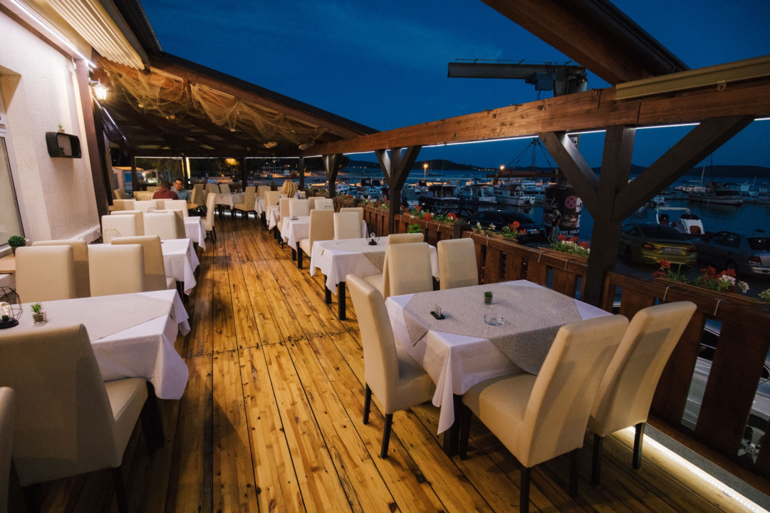 Vodički restoran Scala prava je gastro oaza: Ugrijte se njihovim domaćim jelima! 