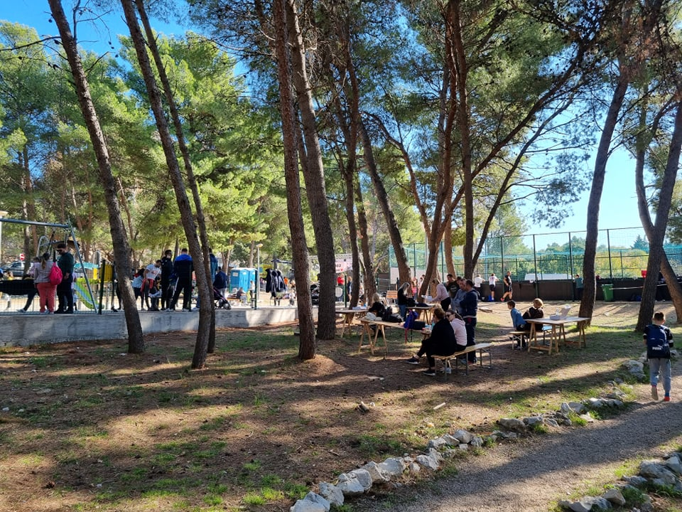 Sport, glazba, druženje, ručak: U Rasadniku cijeli dan traje akcija za malu Kiaru, evo kako je to izgledalo jutros 