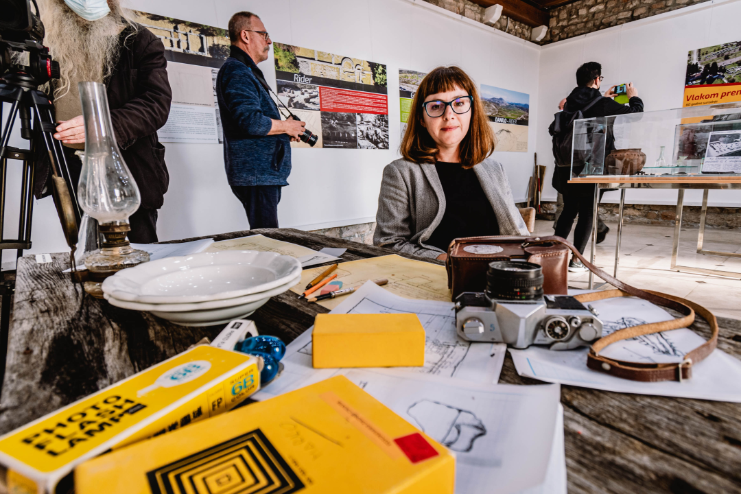 ‘Vlakom prema jugu’: Arheolozi su iz Zagreba vlakom išli do Perkovića pa pješke ili karom do Danila