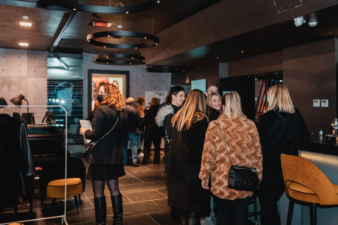 Pozitivne emocije i lijepe uspomene: Maja Posavec i Ivan Kapec oduševili šibensku publiku 