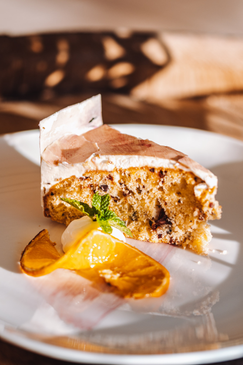 Advent u Arije uz glazbu uživo svakog vikenda donosi odličnu ponudu blagdanskih jela!   