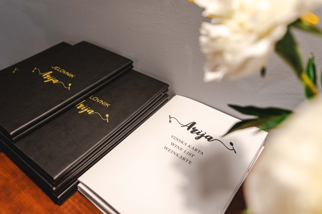 Iskoristite novogodišnji popust i do 40 posto u Mayoko showroomu u Vodicama! 