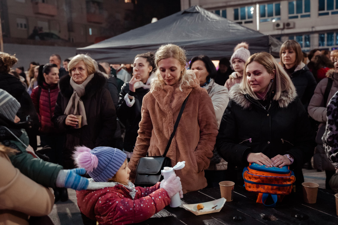 Giuliano i Diktatori zagrijali i rasplesali Kninjane drugog dana Adventa: Pogledajte kako je bilo