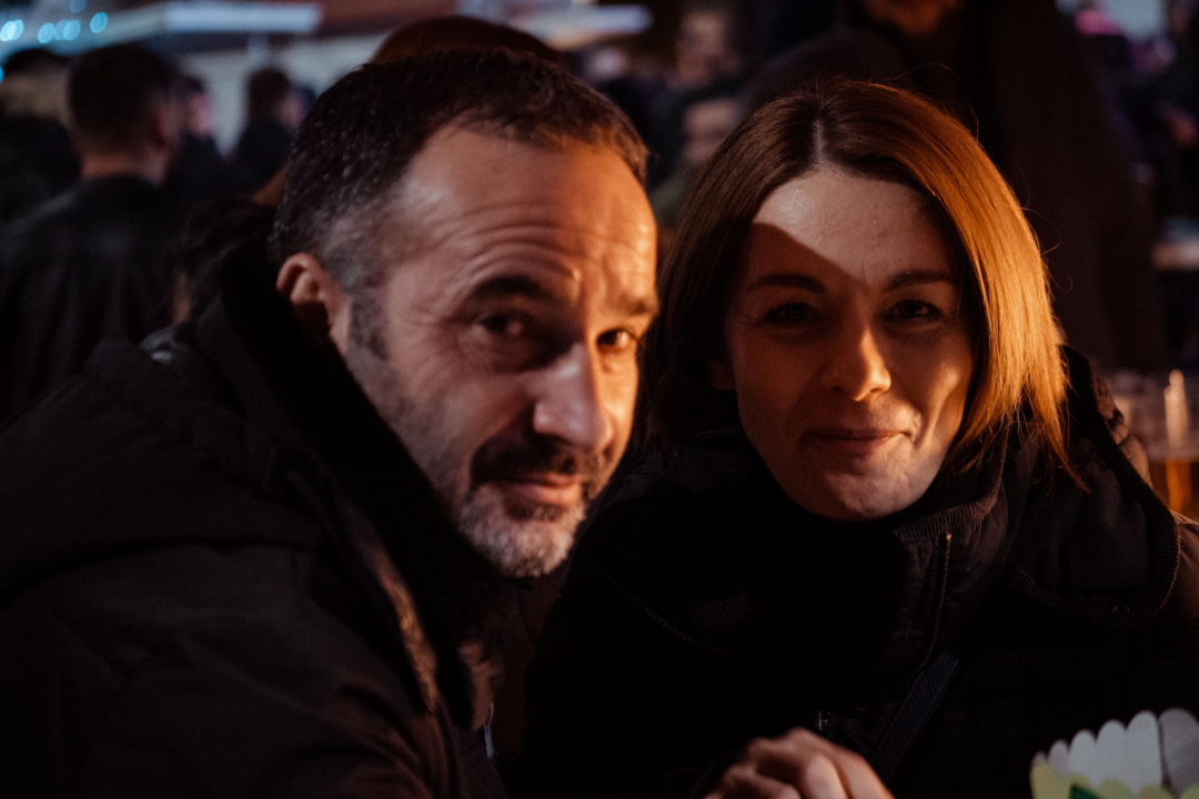 Giuliano i Diktatori zagrijali i rasplesali Kninjane drugog dana Adventa: Pogledajte kako je bilo