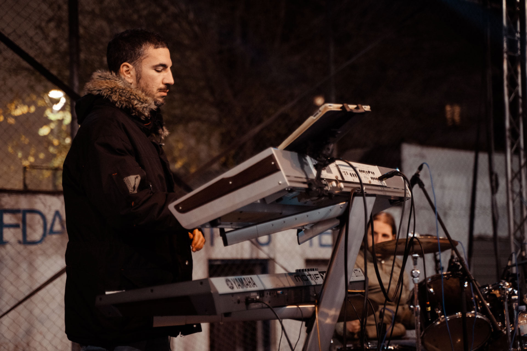 Giuliano i Diktatori zagrijali i rasplesali Kninjane drugog dana Adventa: Pogledajte kako je bilo