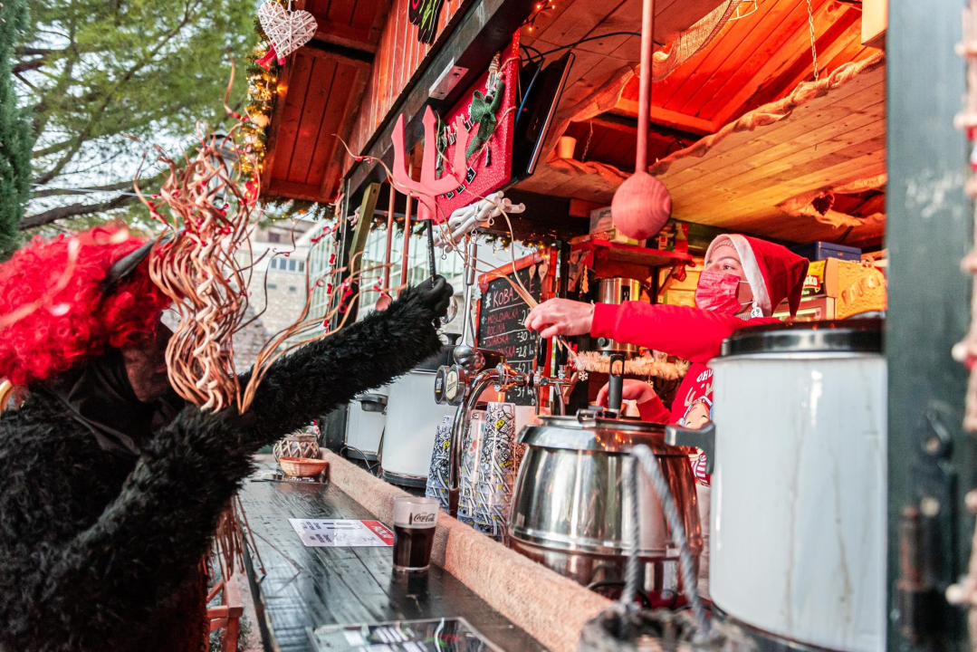 Sveti Nikola u Adventurinom Parkiću razveselio najmlađe Šibenčane 