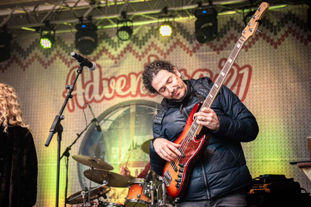 Vratilo se staro normalno na Adventuru: Fenixi, Badnjak, đardin, točno u podne