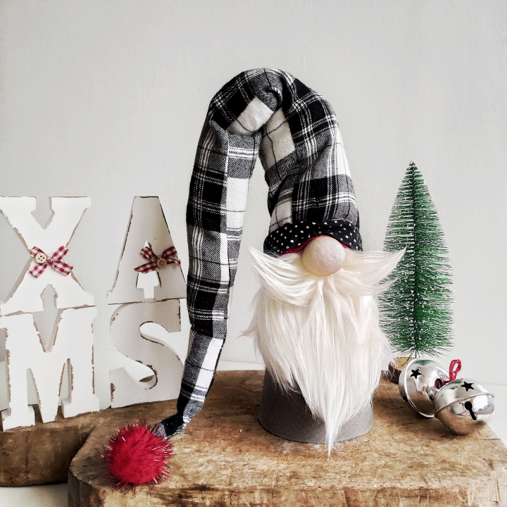 Šibenčanka Dina Jelovčić oduševljava svojim DIY ukrasima: 'Svaki slobodni trenutak koristim za svoju 'stres terapiju'' 