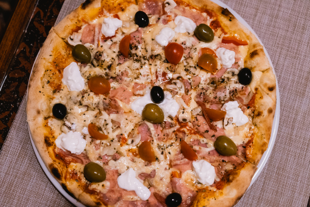 Probajte ukusne pizze nove Pizzerije Atomic na Brodarici! 