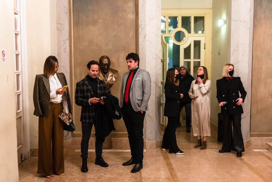 Ženski orkestar do suza nasmijao šibensku publiku, likovi su nam bolno poznati!