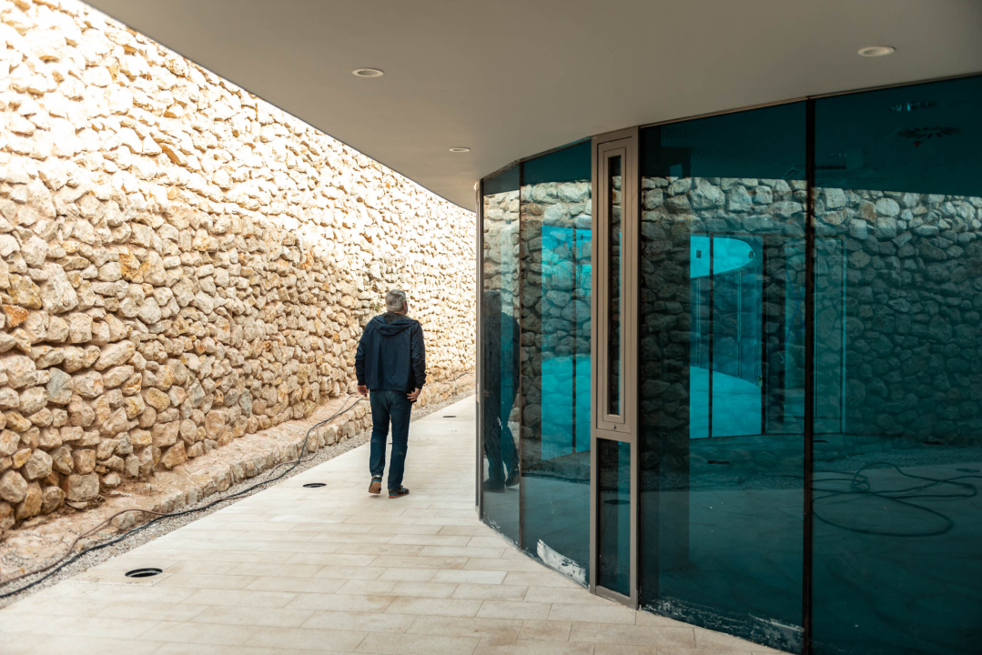 Sv. Ivan u niskom startu: Sređuju se zelene površine, stiže namještaj za dvorane, a uređenje parkinga će pričekati 