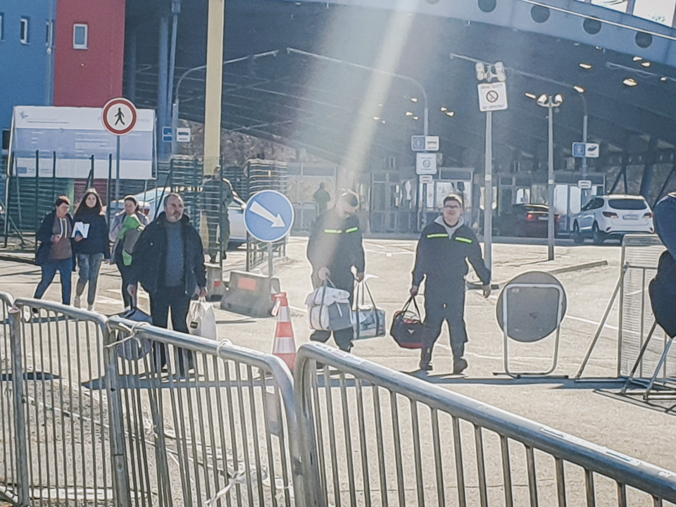 Proveli smo dva dana na granici s Ukrajinom: Umor, stres, strah i neizvjesnost, ali i neizmjerna zahvalnost