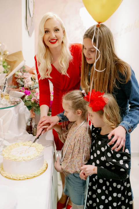 Naručite se na hit tretman trajne šminke kod Jelene Radak! 