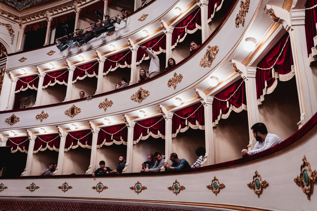 ‘Oči Uoči Zgospod'non’: Ričard je kao Mišo, samo digne ruke i publika umire od smijeha