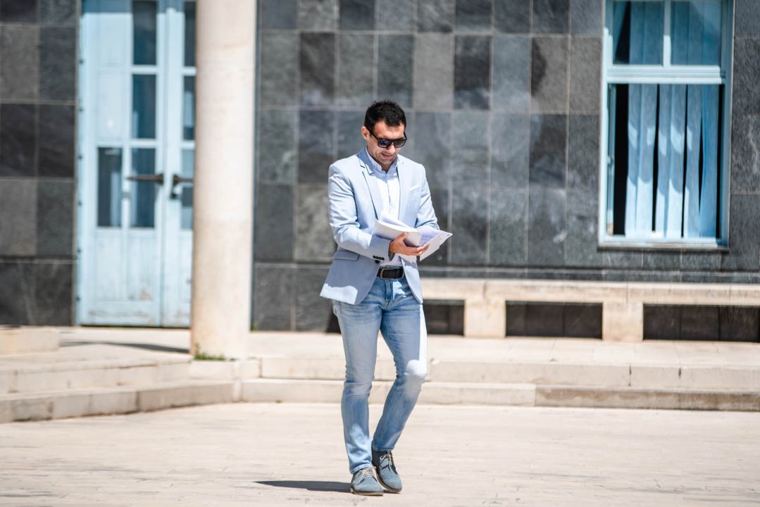 Ležerne i svijetle kombinacije u koje ćete se zaljubiti: Provjerite tko nam je upao u oko ovih dana