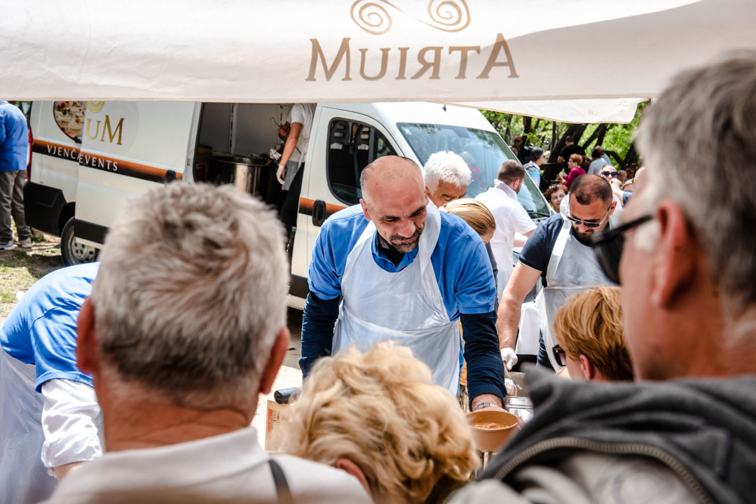 Tradicionalna proslava Praznika rada vratila se u NP Krka: 'Ako planiramo graditi društvo jednakih, moramo cijeniti svačiji posao'