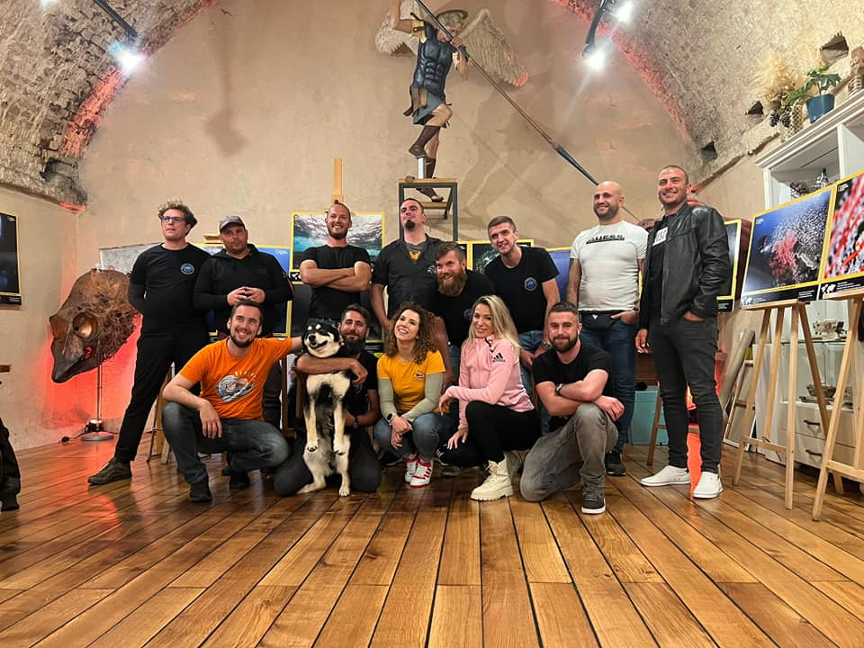 U Azimutu se družili šibenski ronioci i eko-aktivisti: 'Zvali su nas budalama i smećarima, ali sve nas je više'