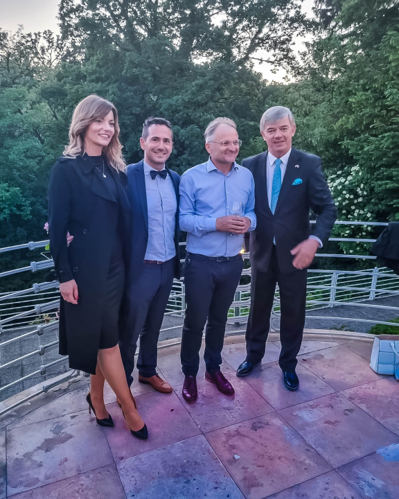 Uspješna tvrtka Karl Dietz iz Kijeva organizirala gala događaj u rezidenciji češkog Veleposlanika! 
