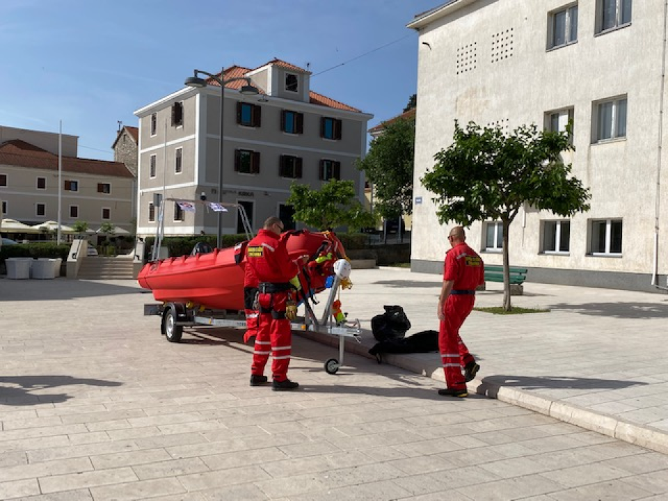 U Drnišu održana smotra operativnih snaga civilne zaštite