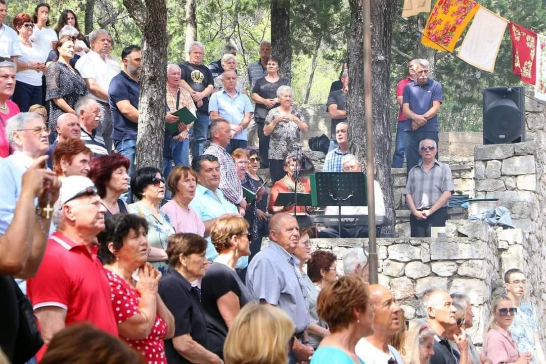 Proslavljena svetkovina Gospe od Karavaja u Tisnom: Središnju misu predvodio biskup Tomislav Rogić