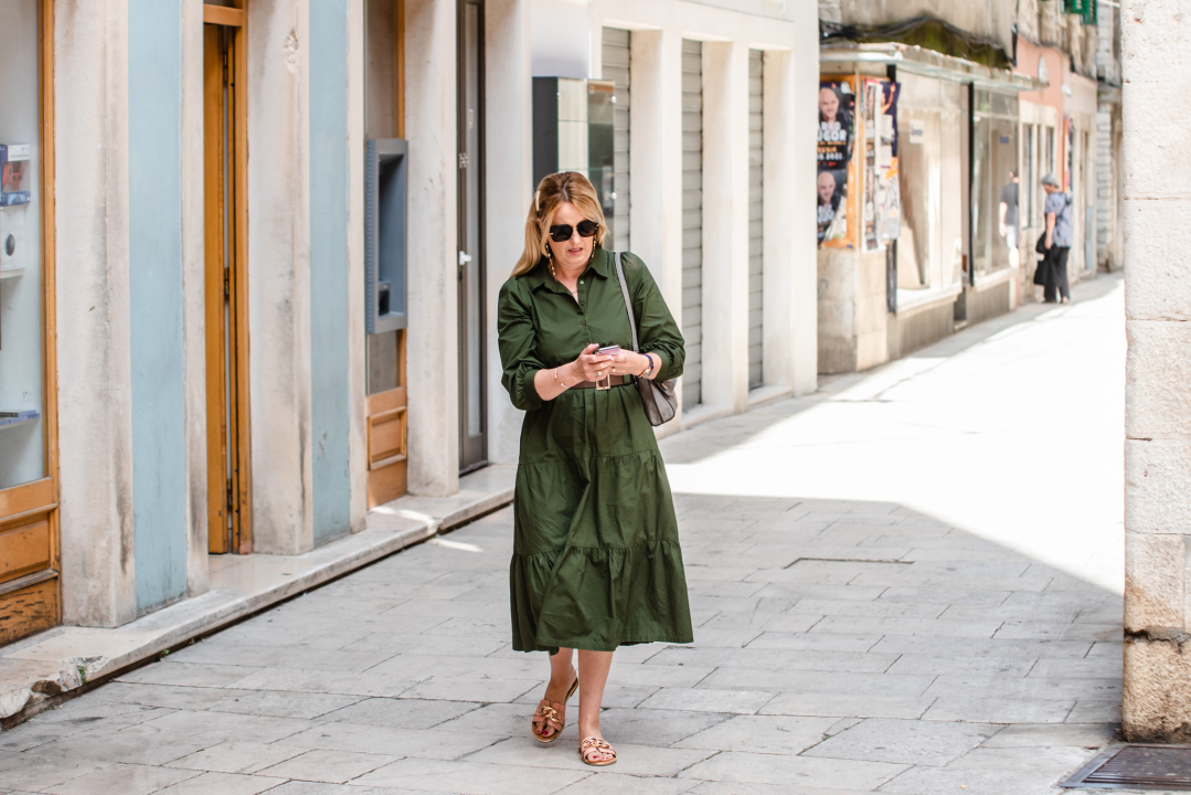 Modno usklađeni sugrađani preplavili ulice trendi komadima