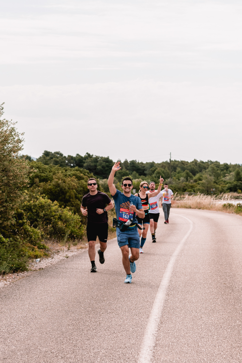 Spektakl u Šibeniku: Pivska milja je bila kao Woodstock, polumaraton završili i brojni Šibenčani