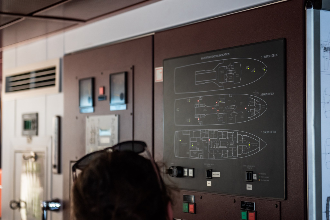 Ukrcali smo se na Rainbow Warrior: 'Vaša obala je fantastična, nažalost mi smo tu poslom...'