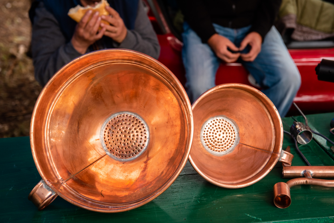 Bili smo na Benkovačkom sajmu: Najtraženija 'roba' su CD-evi Thompsona i Bulića, a za prasetinu se čeka red