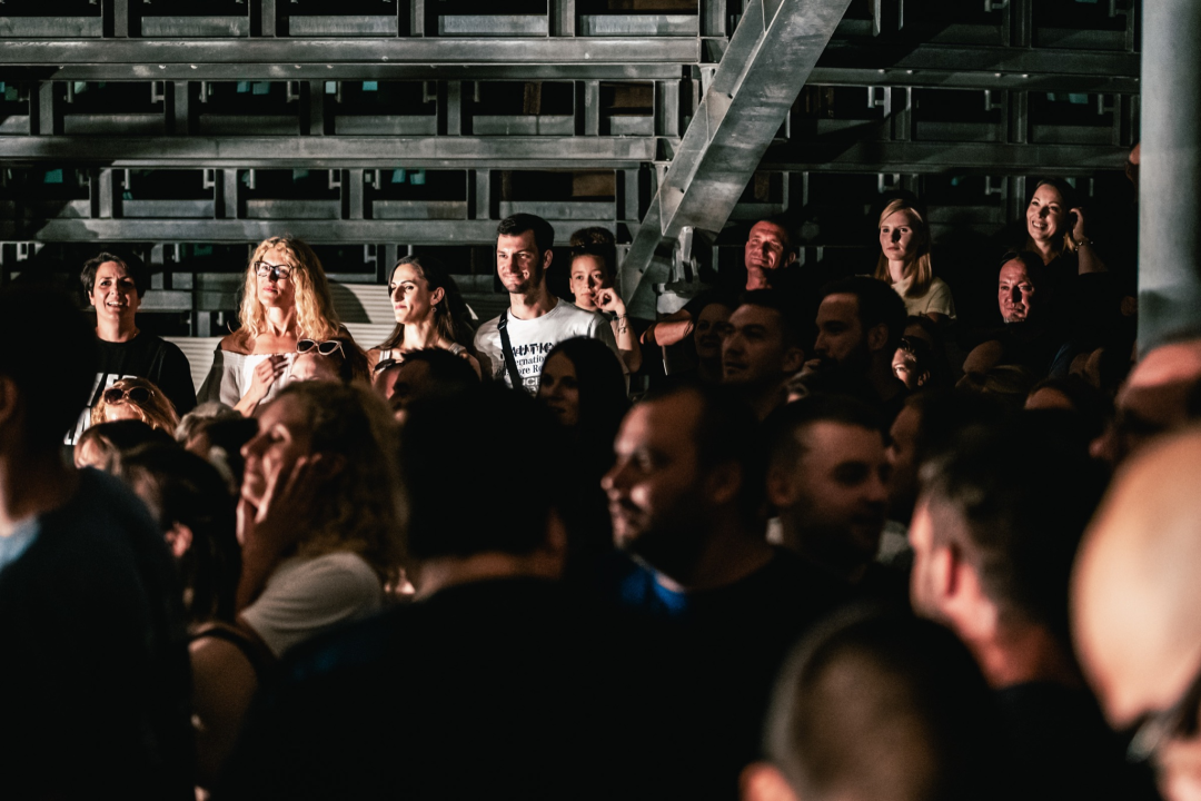Hladno pivo žestokom svirkom 'prodrmalo' Šibenčane na sv. Mihovilu