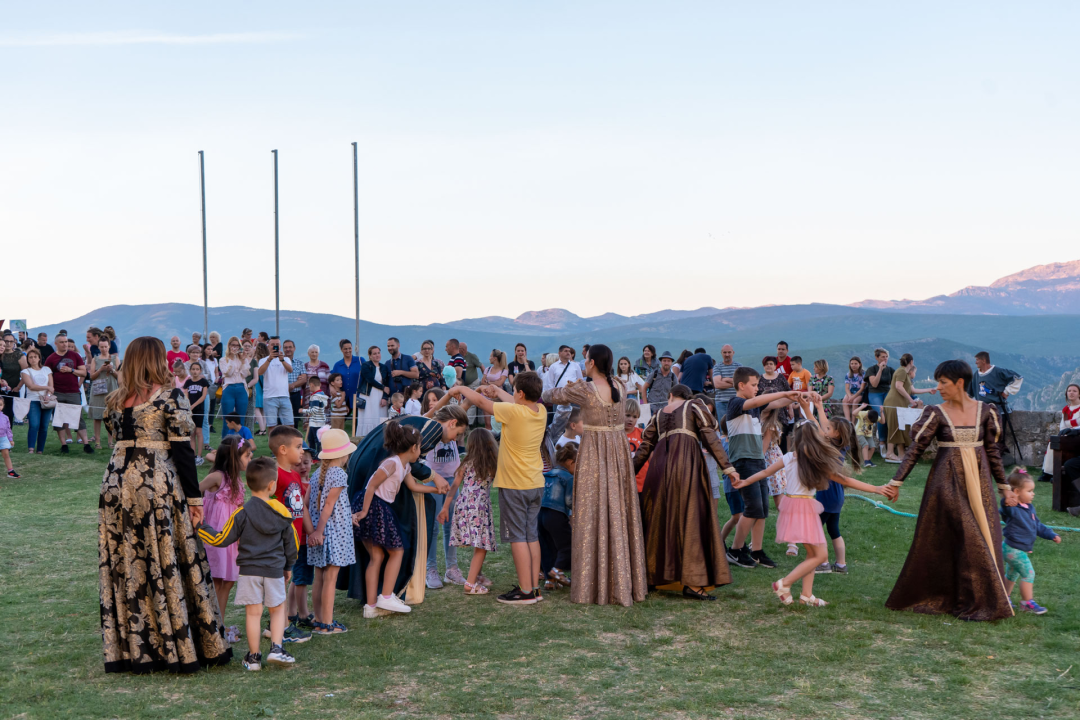 Svečani mimohod, radionice, mačevanje, vatreni show…: Završili ovogodišnji Zvonimirovi dani 