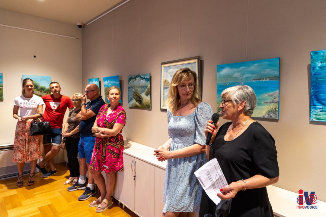 Biljana je dom pronašla u Vodicama, a sada je tamo i otvorila svoju prvu samostalnu izložbu