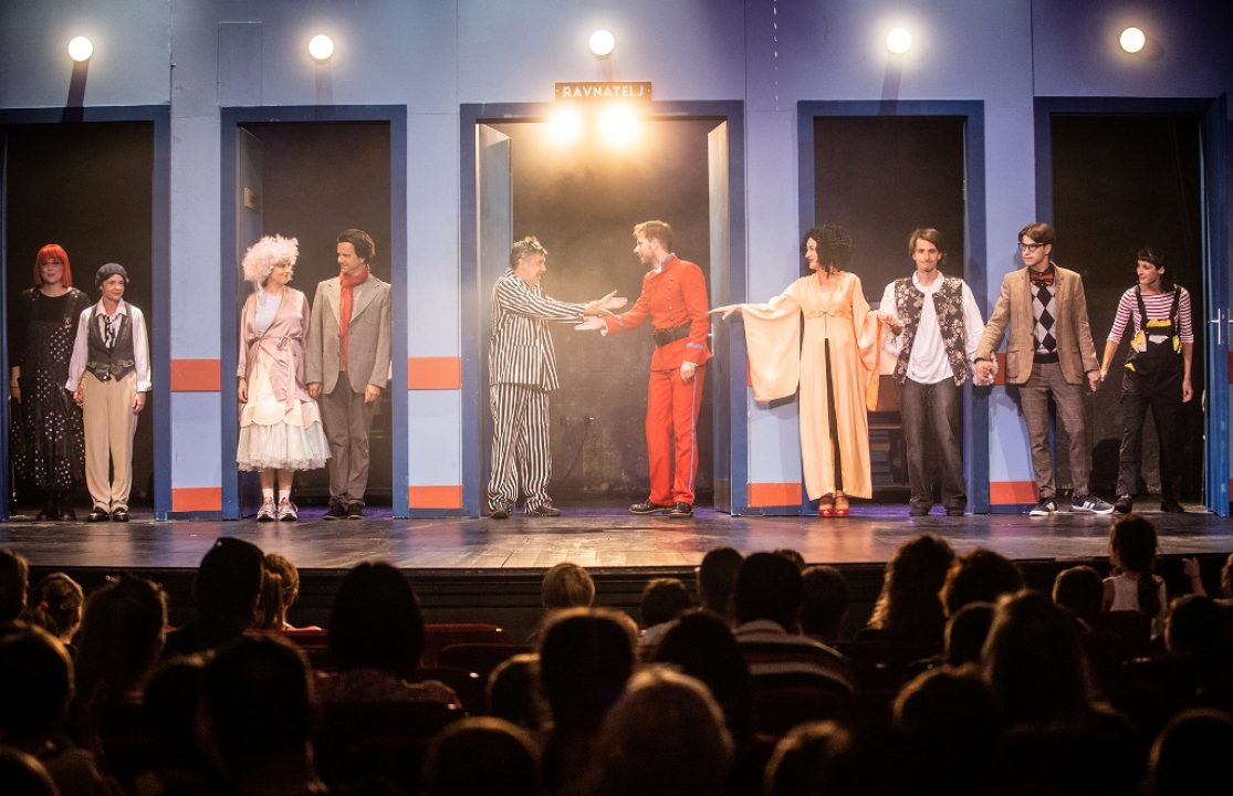 Danas na MDF-u nilski konj Nellie, cirkuski plesni tečaj, dvije predstave i film