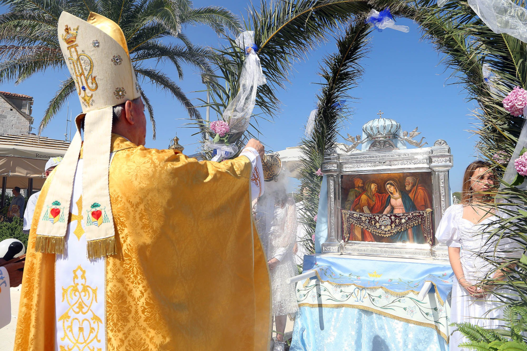 Rogoznica proslavila 300 godina štovanja Gospe od Kapelice