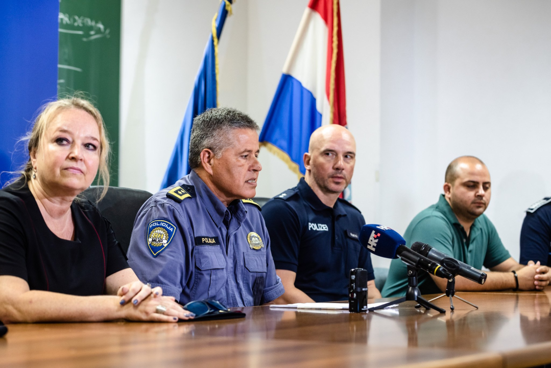 Pojačanje iz Češke, Njemačke, Makedonije i Rumunjske stiglo u pomoć šibenskoj policiji 