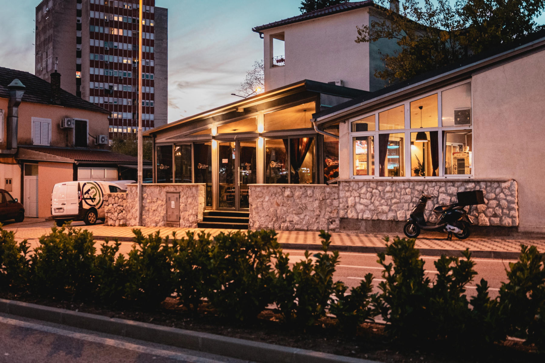 Isprobajte nova jela u ponudi pizzerije &amp; caffe bara Victoria! 