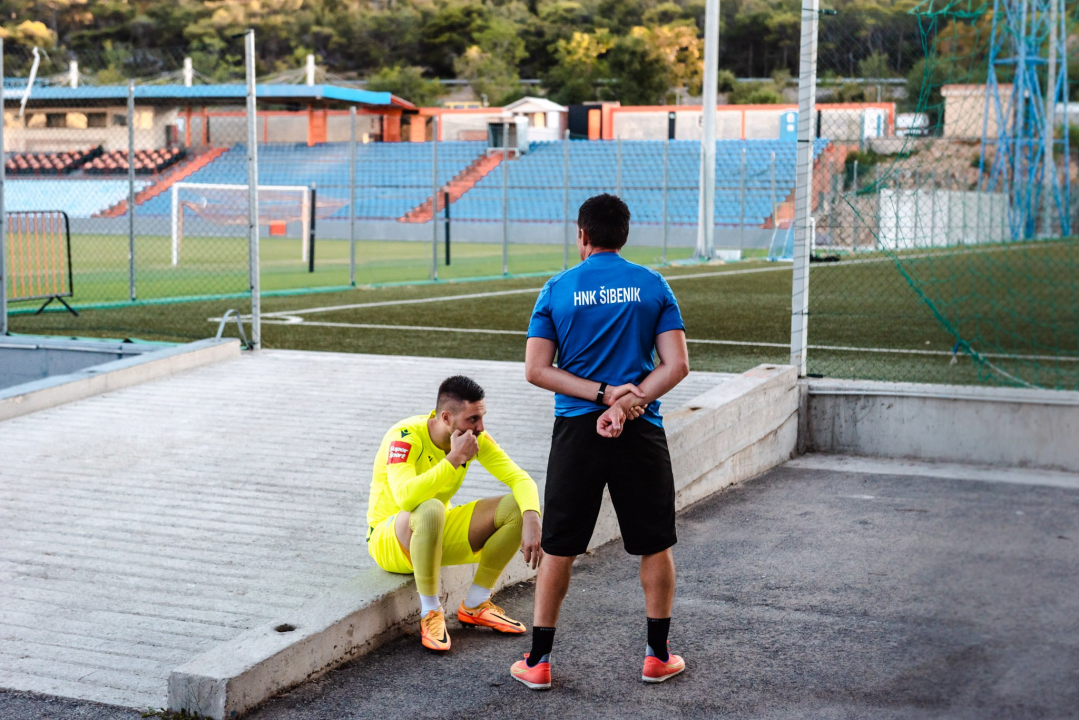 Nogometaši Šibenika odradili fotografiranje uoči subotnjeg starta nove sezone