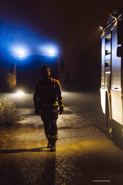 Fotogalerija i video: Bitka s vatrom u Zatonskoj ulici koja spaja Zaton i Benkovačku cestu