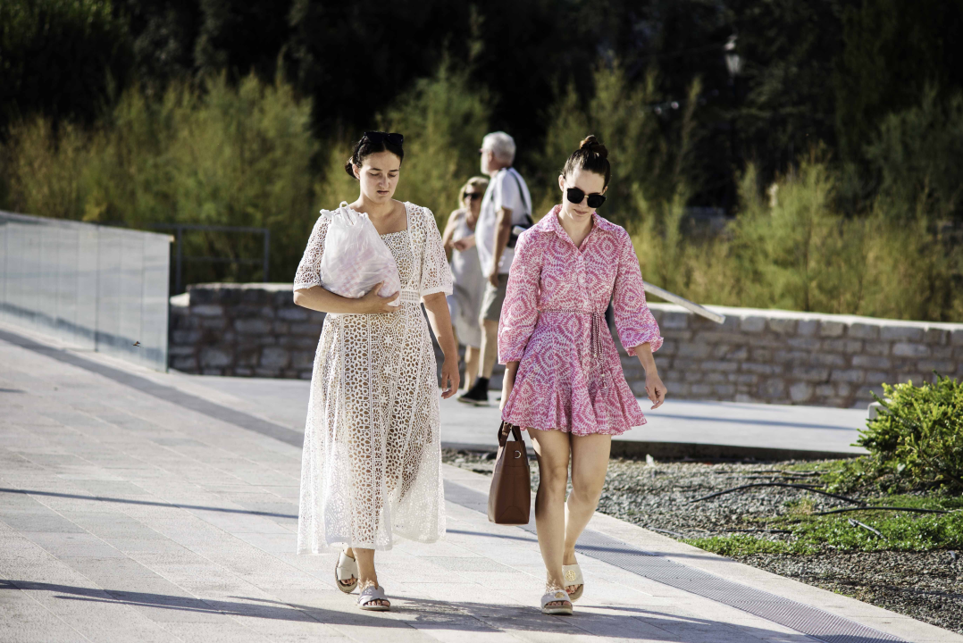 Ovotjedne kraljice Đira po gradu ponudit će vam pregršt outfit ideja za tople ljetne dane