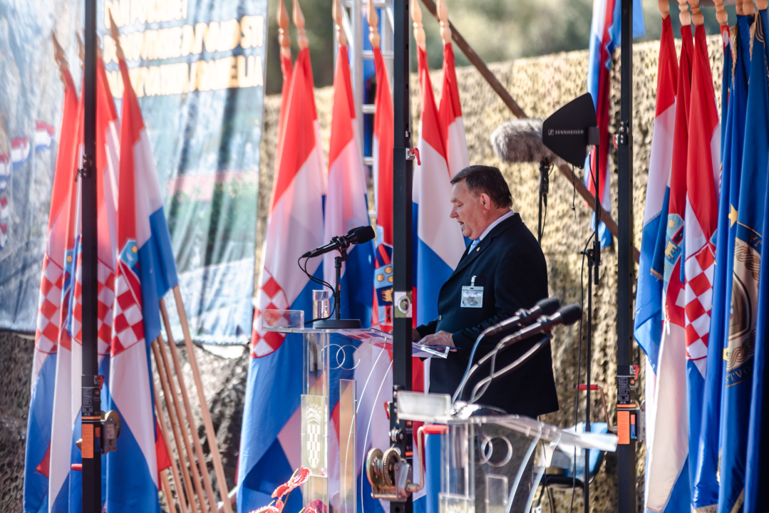 Pogledajte kako je danas bilo na obilježavanju 27. vojno-redarstvene operacije Oluja u Kninu 