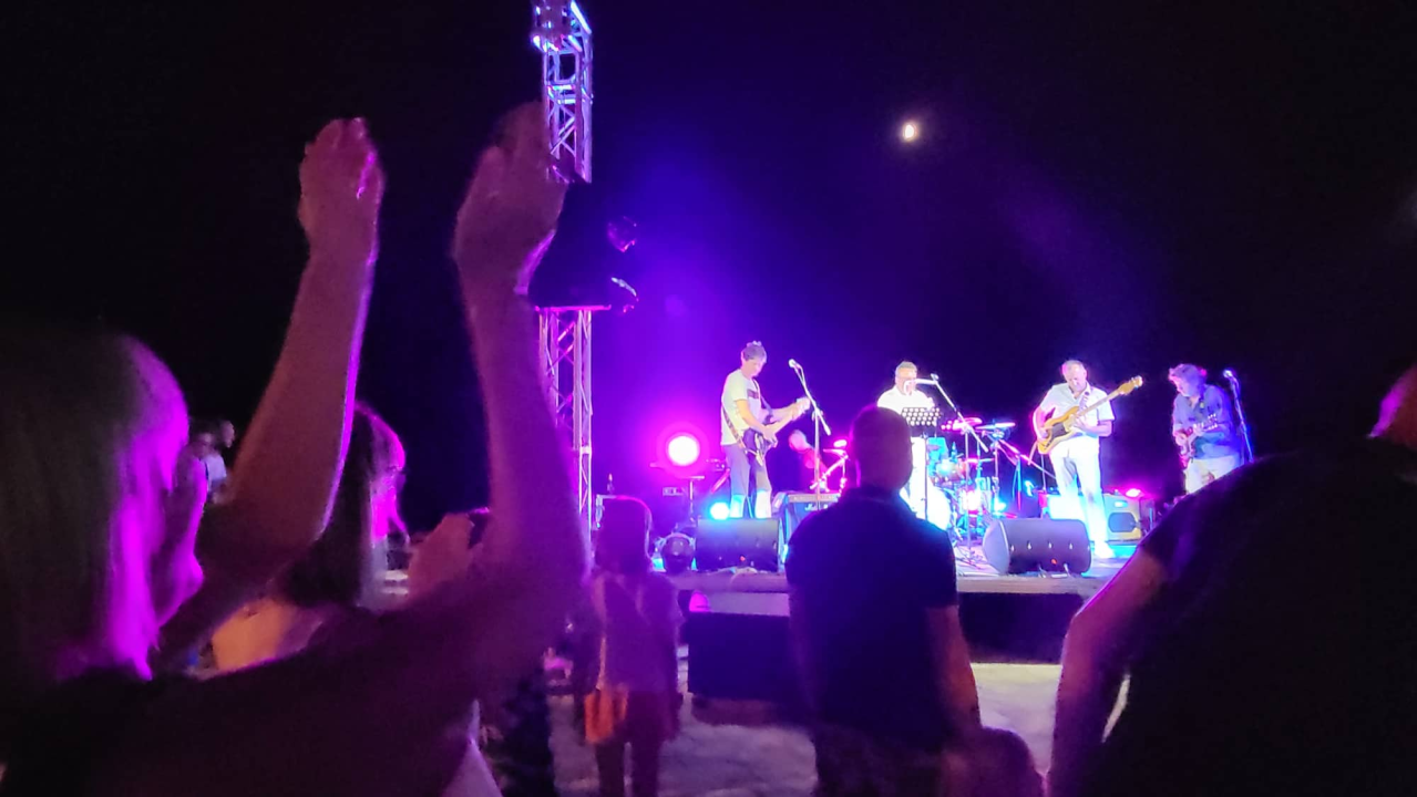 Vrhunski provod na kultnom šibenskom kupalištu: Jadrijaši znaju kako napraviti feštu!  