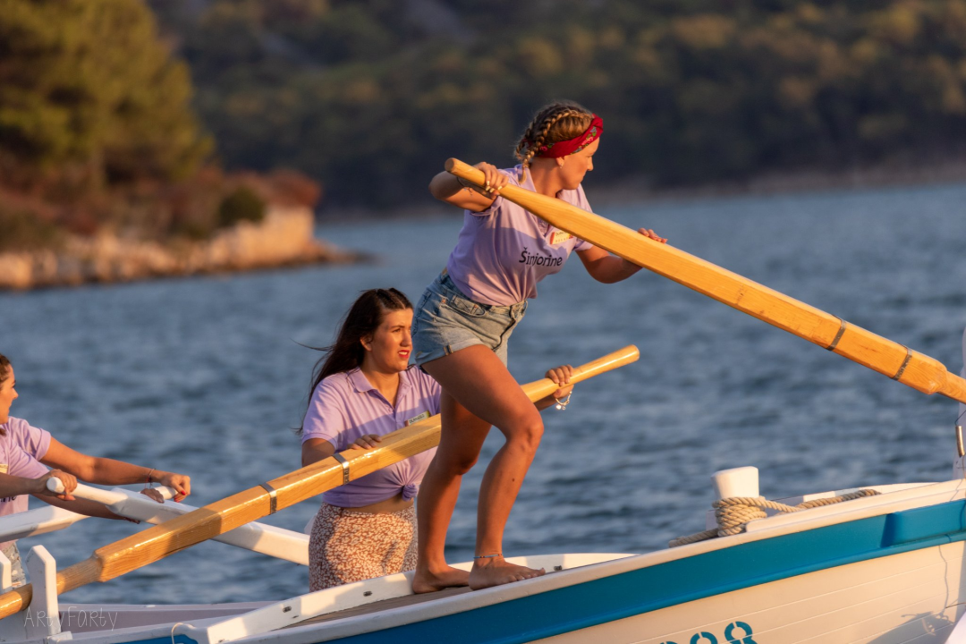 U Betini 16 posada veslalo na regati, najbrža bila 'Ekipa za ne biti doma'