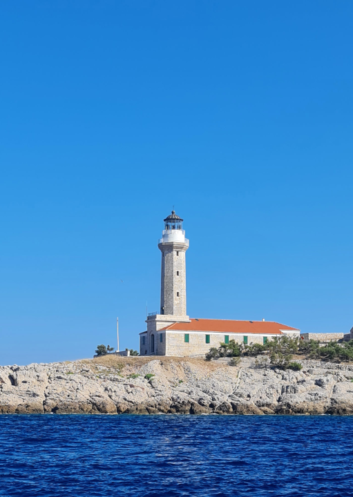 Bili smo na Palagruži, Lastovu, Proizdu i Biševu: Plaže na kopnu su ok, ali ništa se ne može usporediti s jedrenjem oko dalmatinskih otoka