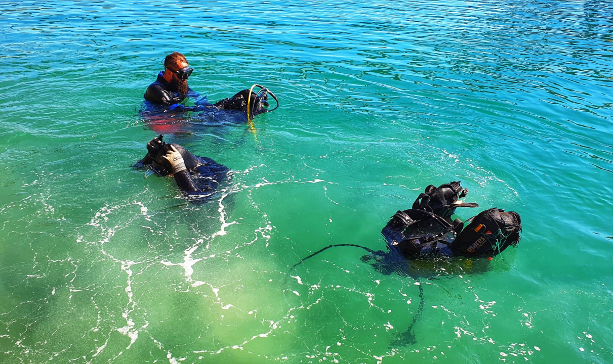 Volonteri i ronioci nedjelju proveli u akciji čišćenja  ispod Morinjskog mosta 