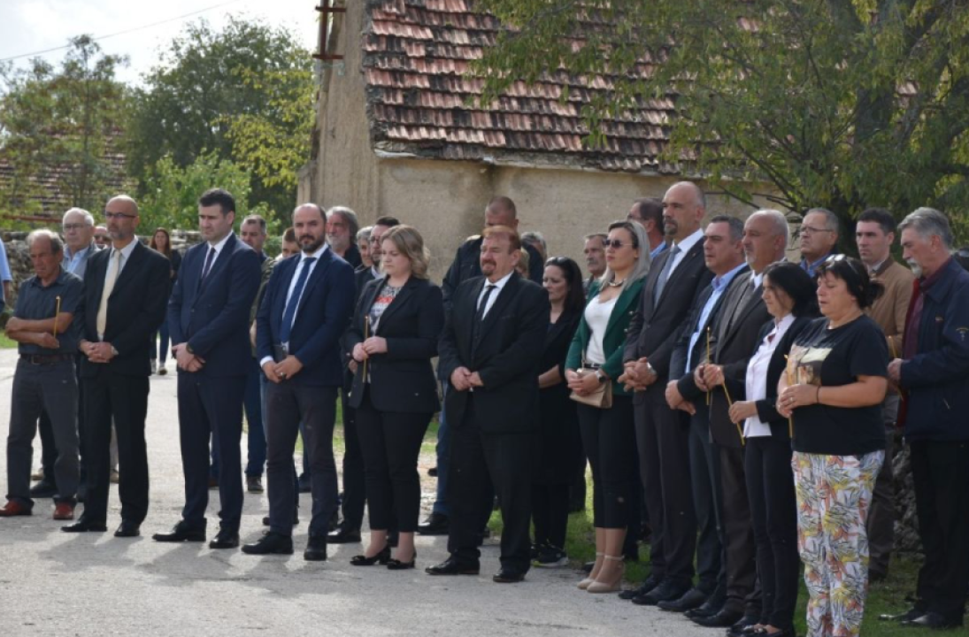 Obilježena 27. godišnjica zločina nad srpskim civilima u Varivodama