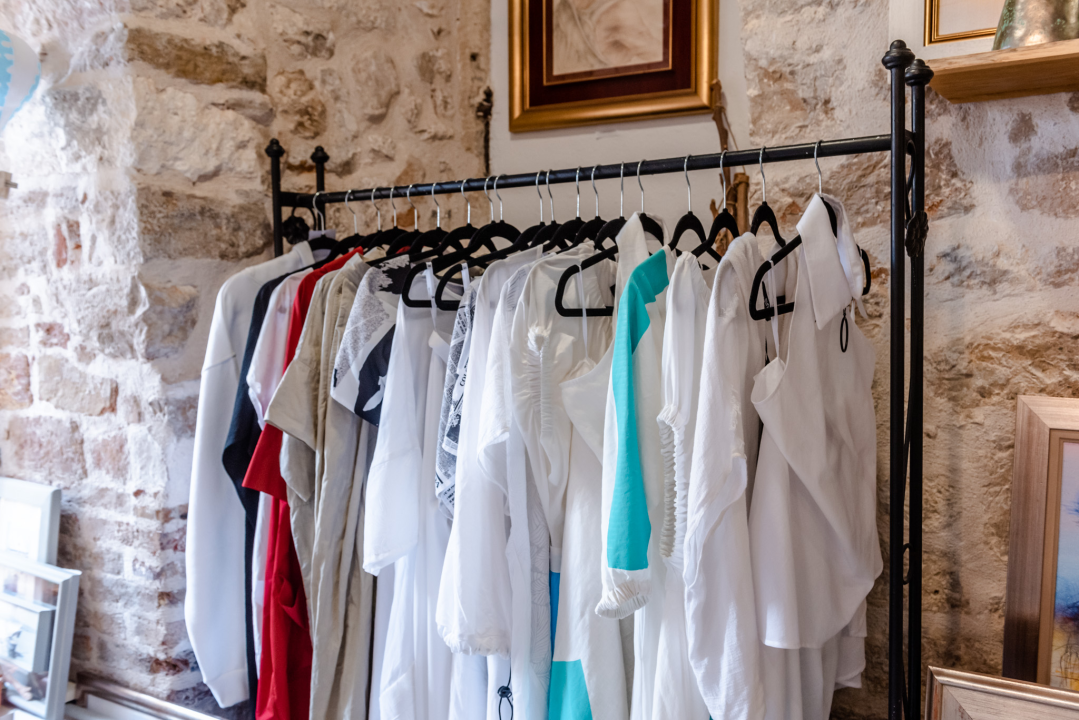 U Galeriju Juraj Dalmatinac stigle zimske kolekcije odjeće i jesenski popusti na slike 