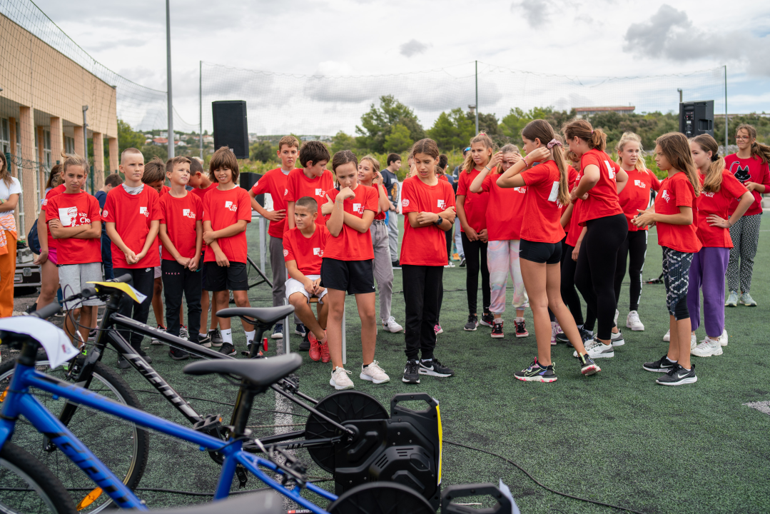 U Primoštenu održan Kids CRO Race: Matija, Leo, Dora i Isabella pobjednici su virtualne utrke 